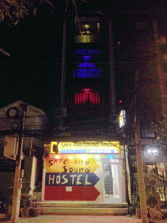 Safe And Sound Hostel Чиангмай Экстерьер фото