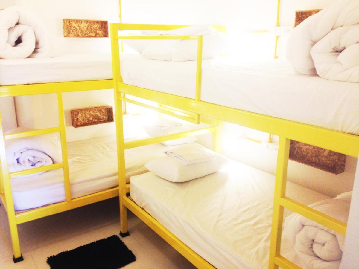 Safe And Sound Hostel Чиангмай Номер фото